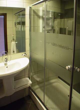 Отель Marieta Palace Hotel Несебр Двухместный номер с 1 кроватью и балконом (2 взрослый + 1 ребенок)-7